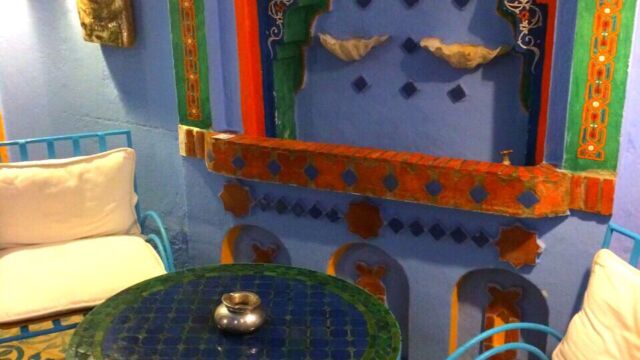 雑貨屋に見せてもらったリヤド モロッコ シャウエン